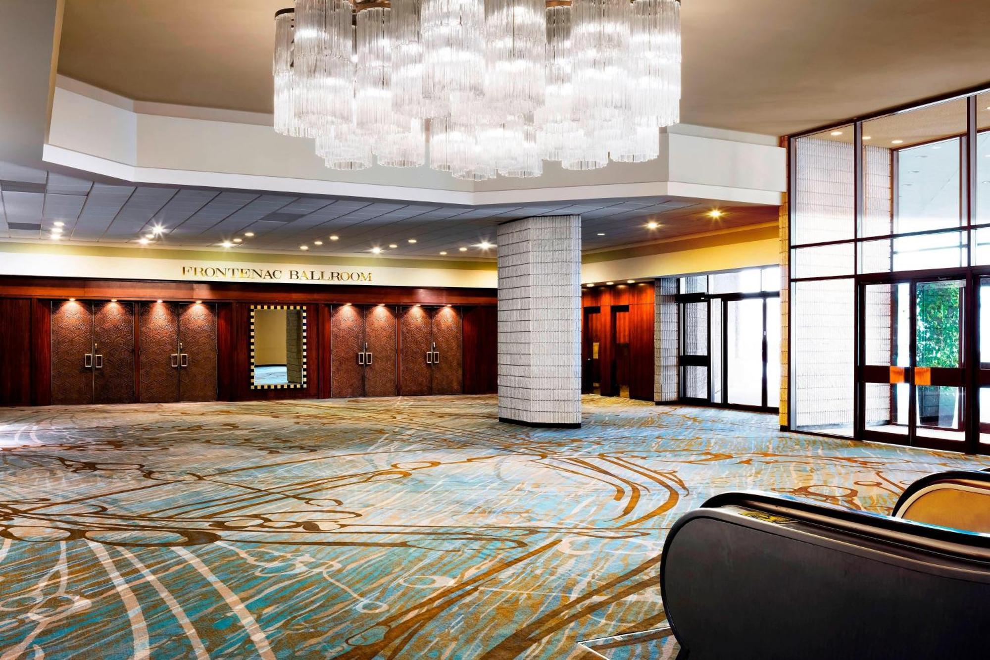 The Westin Harbour Castle, Toronto Hotel Exterior photo