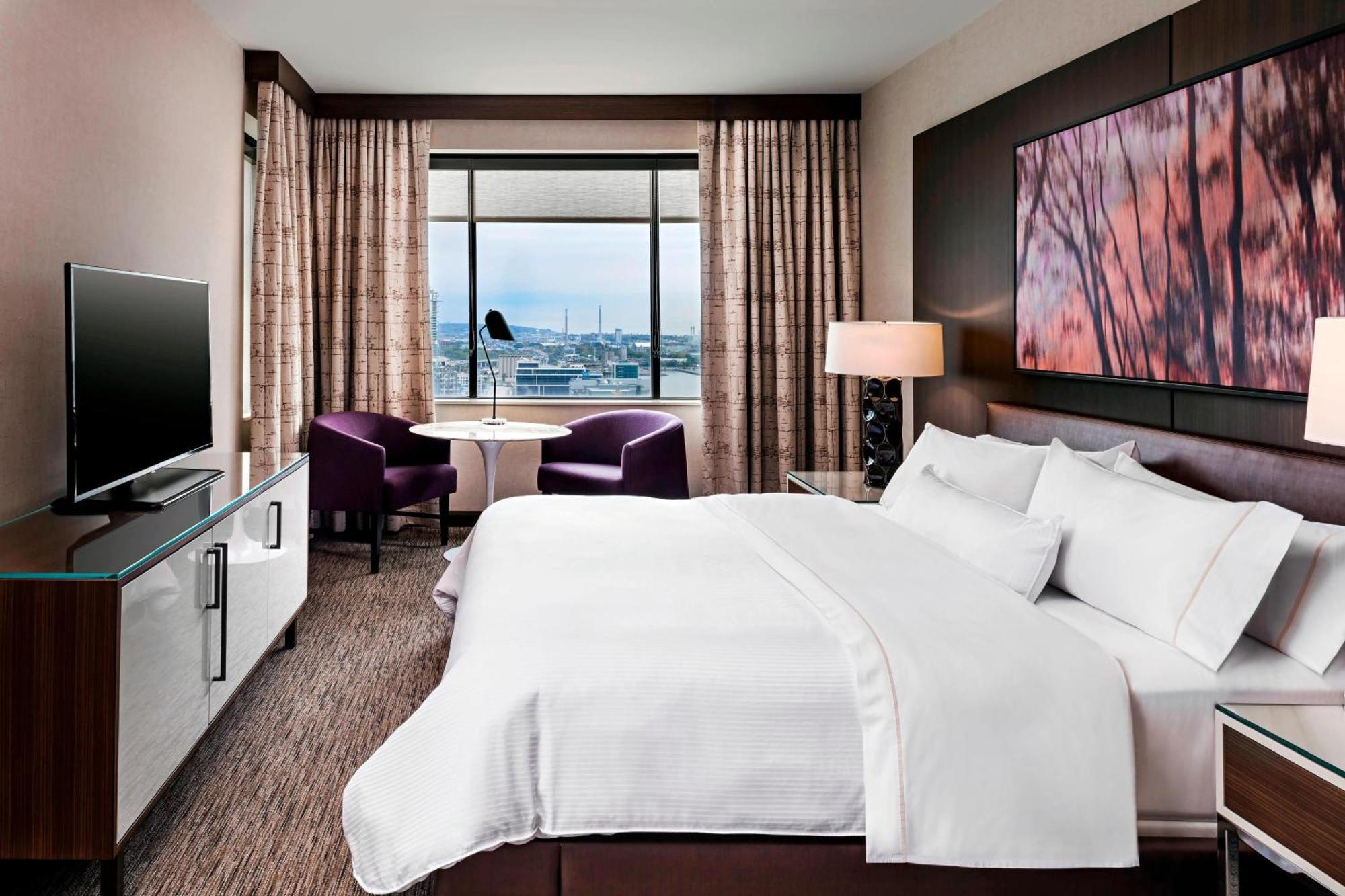 The Westin Harbour Castle, Toronto Hotel Exterior photo